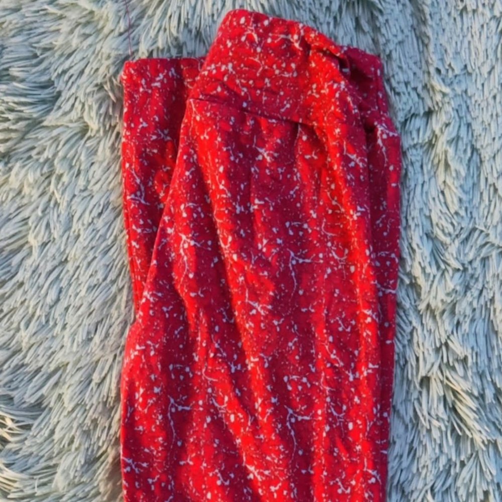 LulaRoe - Red Butter Soft Leggings - Size: TWEEN
